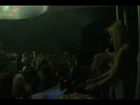 David Puentez & Hanna Hansen Official Club 1234 Video