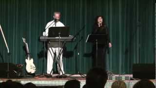 Duet SHTROYFIDL: Ikh Shtey Unter a Bokserboym