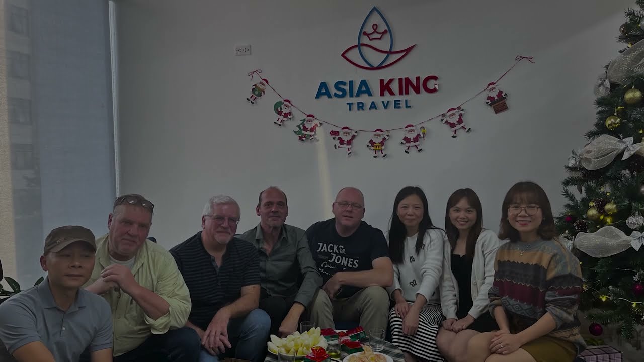 A visit to the Asia King Travel office of Mr. Grauwels Frédéric Pierre