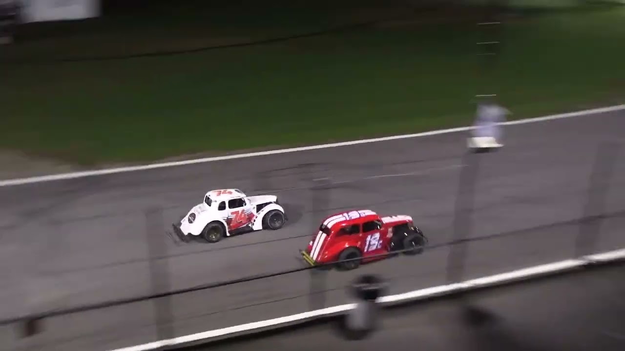 Star Speedway Legends Feature