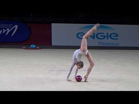 Axelle JOVENIN (FRA) ball - 2017 Thiais EF