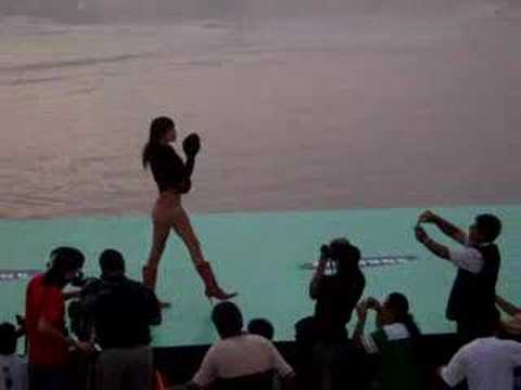 angie modelando (DennisHopkins's Video)