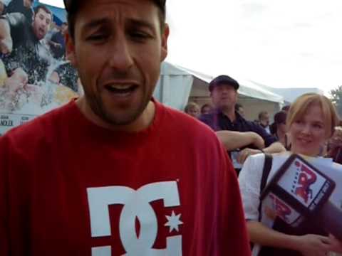 Ertappt: Adam Sandler beim "Kindsköpfe" Beach BBQ in Berlin (30.07.2010)