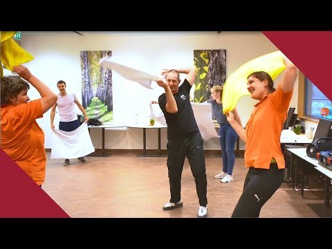 Wedelschulung: Loma-Sauna trainiert mit Aufguss-Weltmeister