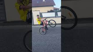 Je lève la moto