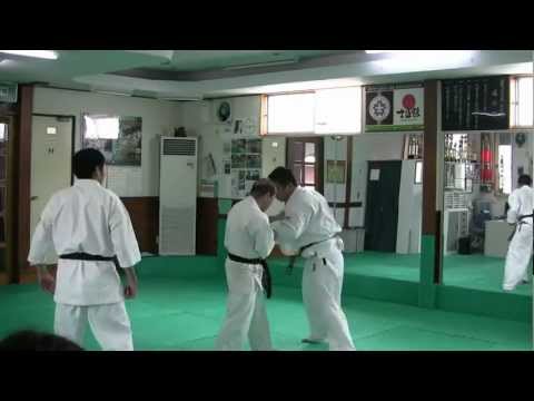 空手の寝技　Karate, finalizacao com tecnica de solo