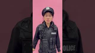 Download lagu LNF - The Prisoner Teases the Police Officer 😂 #shorts mp3