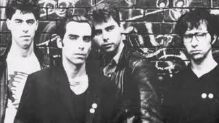 Les Thugs - Moon Over Marin