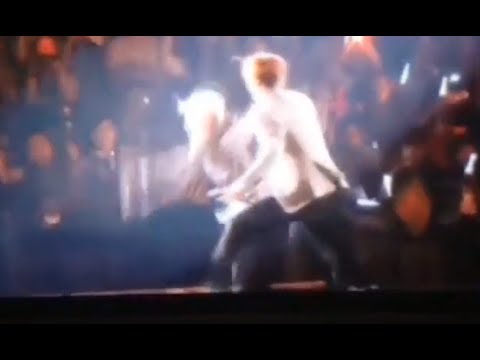 [Fancam] 140602 EXO Tao Fall on Stage Moment at The Lost Planet Concert Hong Kong
