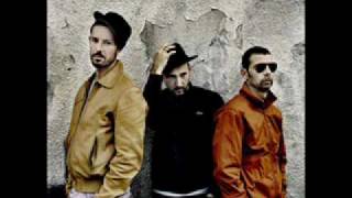 fk - p u l s s c h l a g  ft. m a s s i v e t ö n e ,  a f r o b