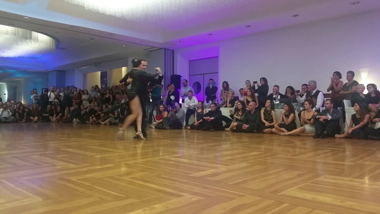 Facundo Pinero y Vanesa Villalba Bari Tango Congress 2017 1-4