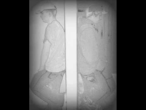 Nwr feat. Emek - ,, Rzeczy niepotrzebne''