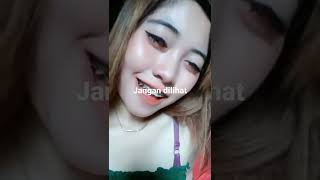 Download lagu #asmr #cewekcantik #cewektiktok #cewekbandung mp3