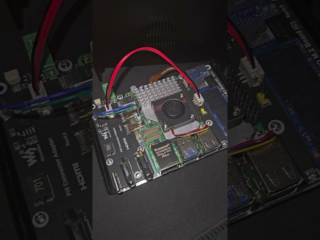 Vídeo relacionado con Waveshare Pi Compute Module 5 CM5104032 (with WiFi Module, 4GB RAM, 32GB Flash eMMC), Raspberry Pi Computing Module Core Board CM5, Also Comes with an Antenna and a HEATSINK (3 Items)