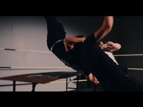 Chin Chilla feat. Coolaycoo - Paub Tshawg