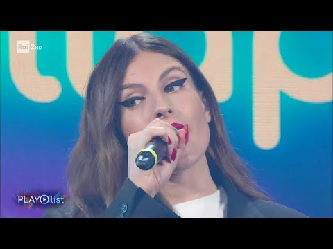 Ditonellapiaga canta "E' tutto vero" - Playlist del 16/11/2024