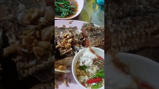preview picture of video 'มาเยาวราช ตะลุยกินให้สระใจ อาหารซีฟู้ดย่านถนน VLOG อร่อยเลิศเชิดมังกร'