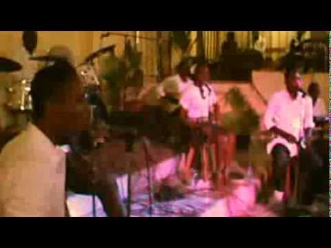 Holy music Haiti (Boukliyem ) live