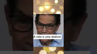Viver é uma dádiva, diz Divaldo .