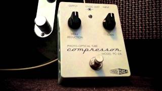 Video thumbnail for Effectrode PC-2A Compressor review by gilmourish
