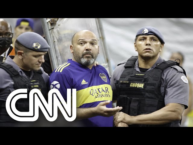 Torcedor do Boca Juniors que fez gestos racistas é liberado após pagar fiança | EXPRESSO CNN