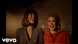 Het Midden Lyrics English Translation