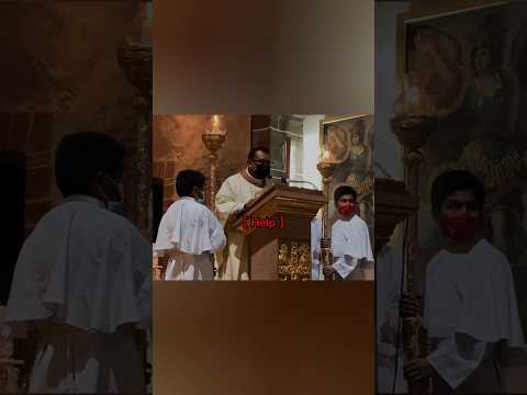 Жалобный голос прерывает мессу в Мексике.. #жутко