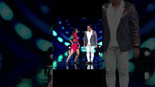 Download lagu Vartika Jha || Govinda Sir || Chalo Ishq Ladaye #dance mp3