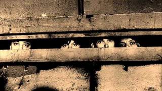 The Stone Roses - Made Of Stone (Lyrics)