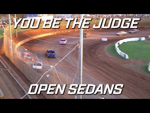 Open Sedans: Big Crash - Archerfield Speedway
