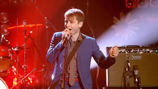 Franz Ferdinand ft La Roux - Call me (cover Blondie) @ NME awards 2009 (HD)