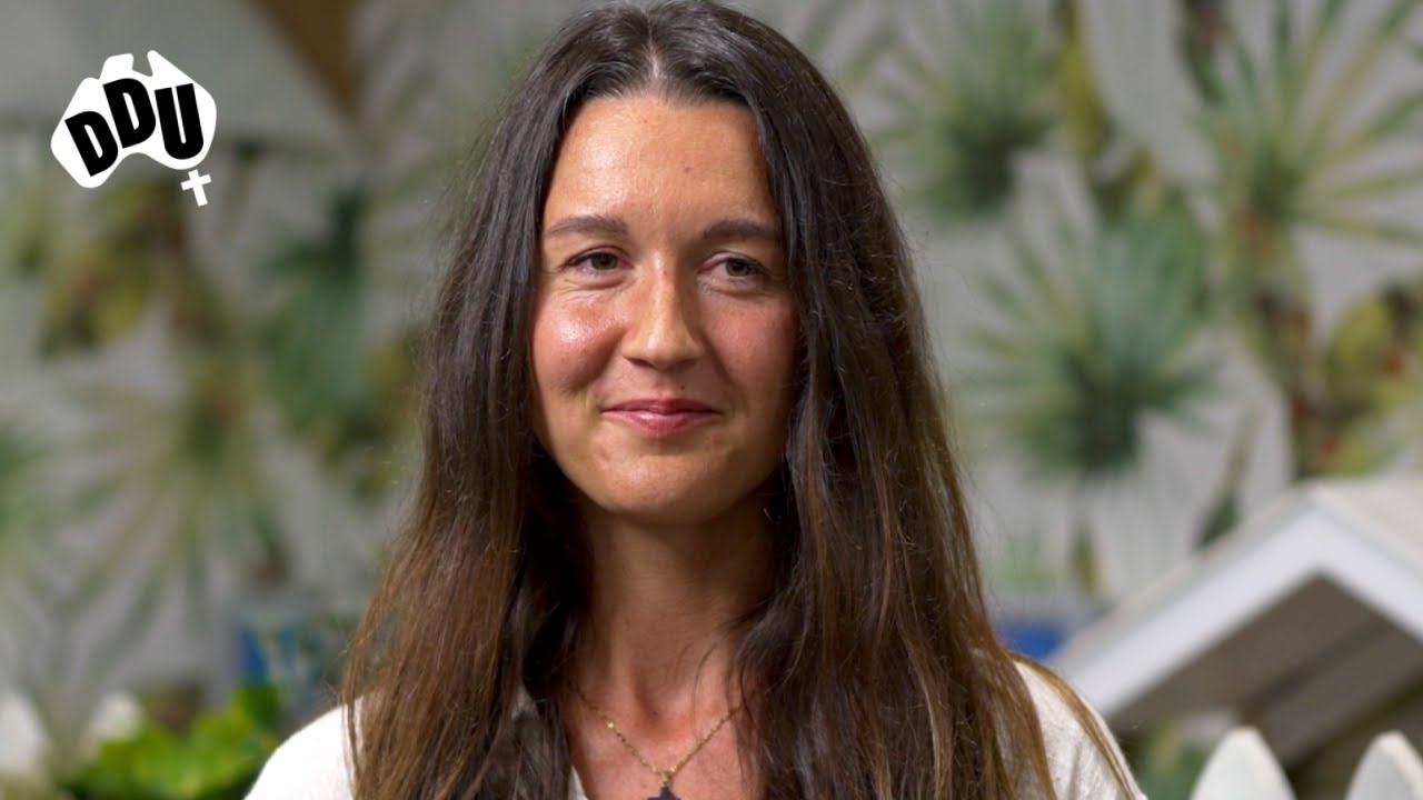 Jesus Delivered Me from the New Age 😮 | Mara's Testimony