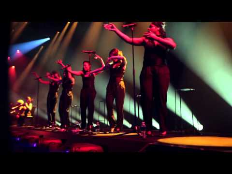 Videoclip de Musulmanes (Live A L'Olympia 2013) — Michel Sardou