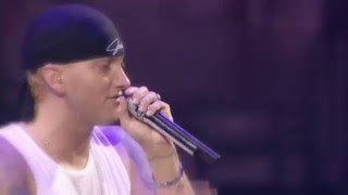 Eminem cries for his daughter (Hailie Jade)