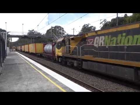 6023 / 6006 with Aurizon 1BM7 at Narara - 29/8/16
