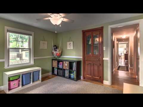 16 6th St, Melrose MA -  Lisa Howitt - Tel 617-957-0521