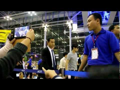 [Fancam] FT-Island {Except Hongki} back to korea @suwannaphumi airport 121004 [720p]