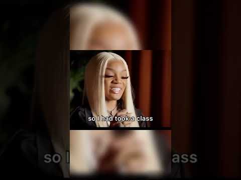 Glorilla gives Duke Deuce his flowers 💐