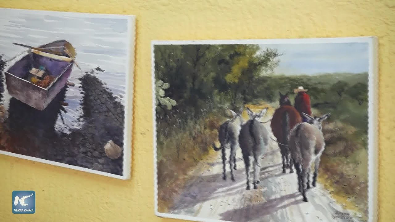 Artista plástico forja su camino entre obstáculos y lleva la esencia de México al mundo