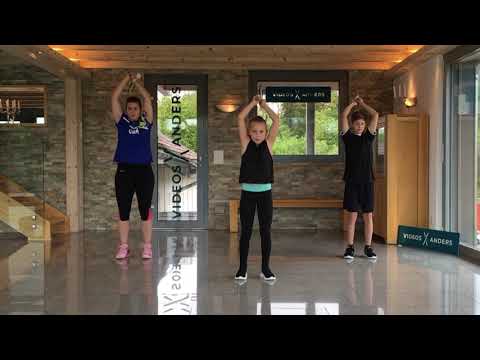 Videos-x-anders mit der Badminton Sportlerin Nadia Fankhauser und einem Arm - Schulter Training