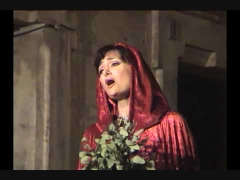 Alicia Ferrer - Casta diva - Norma - V. Bellini