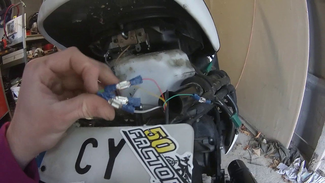 TUTO: Brancher un feu avec clignotants intégrés sur scoot et 50 cc
