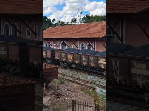 Trem saindo da Estação de Itumirim Minas Gerais Brazil. #train #railway