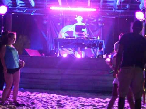 06.15.13 OHMS Entertainment presents: DJ EXZILE @ Castaways Pensacola Beach (3)