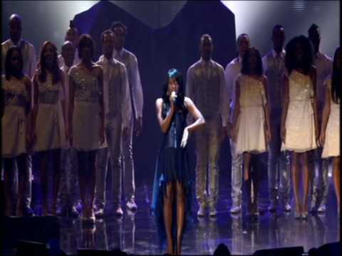 Alexandra Burke Hallelujah Live At O2 With Elton John 2009