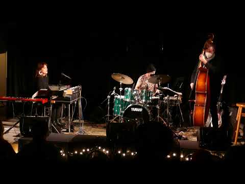 Rachel Eckroth, Tim Lefebvre, Nate Wood 12-27-21 Sun Tiki Studios