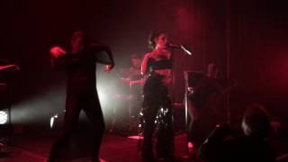 BANKS - Poltergeist (Live at Gloria Theater Cologne 05.03.2017)