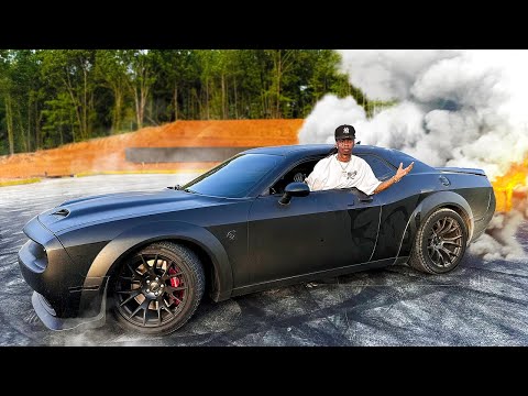 Sliding My Hellcat Redeye For The First Time..