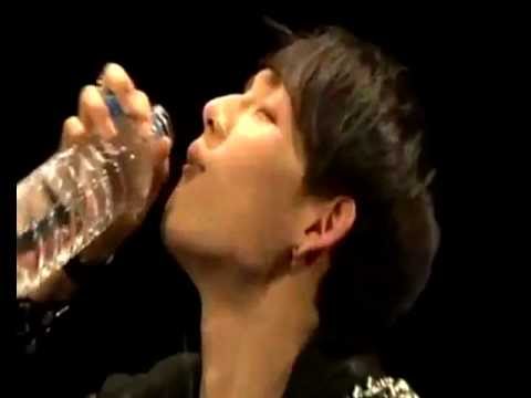 ZE:A Siwan sexy water?
