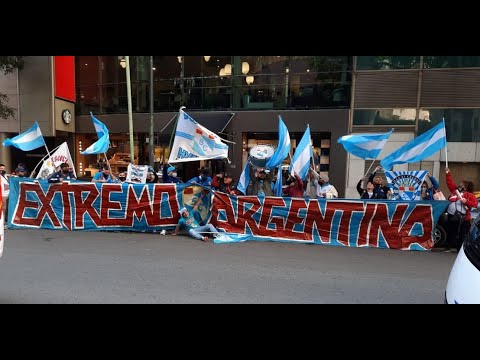 "Hinchada CELESTE en CÓRDOBA/ARG frente a TALLERES - COPA LIBERTADORES 2022" Barra: Extremo Celeste • Club: Sporting Cristal